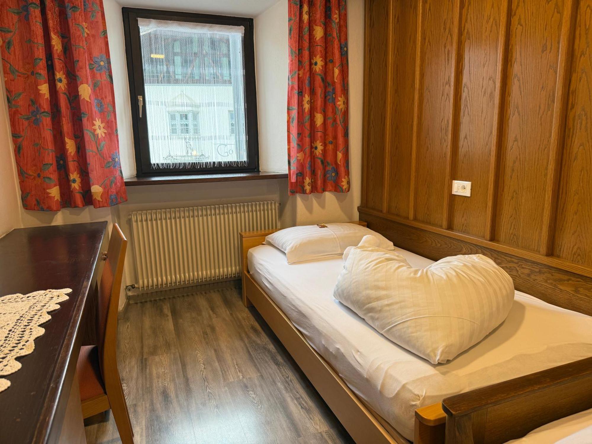 Gasthof Goldenes Lamm Vahrn Δωμάτιο φωτογραφία